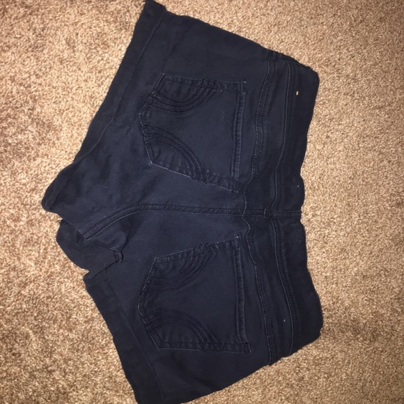 Hollister Short Short Low Rise Jean Shorts - Picture 3 of 3